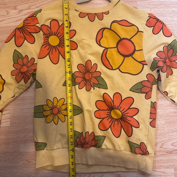 Floral‎ Yellow and Orange Sweatshirt Super Massive Retro Size Medium - Picture 6 of 7